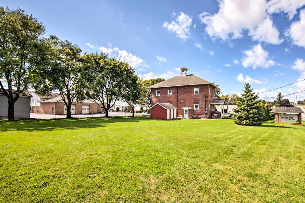 Dutch Country Schoolhouse Haven With Grill! Apartment Gap Exterior photo