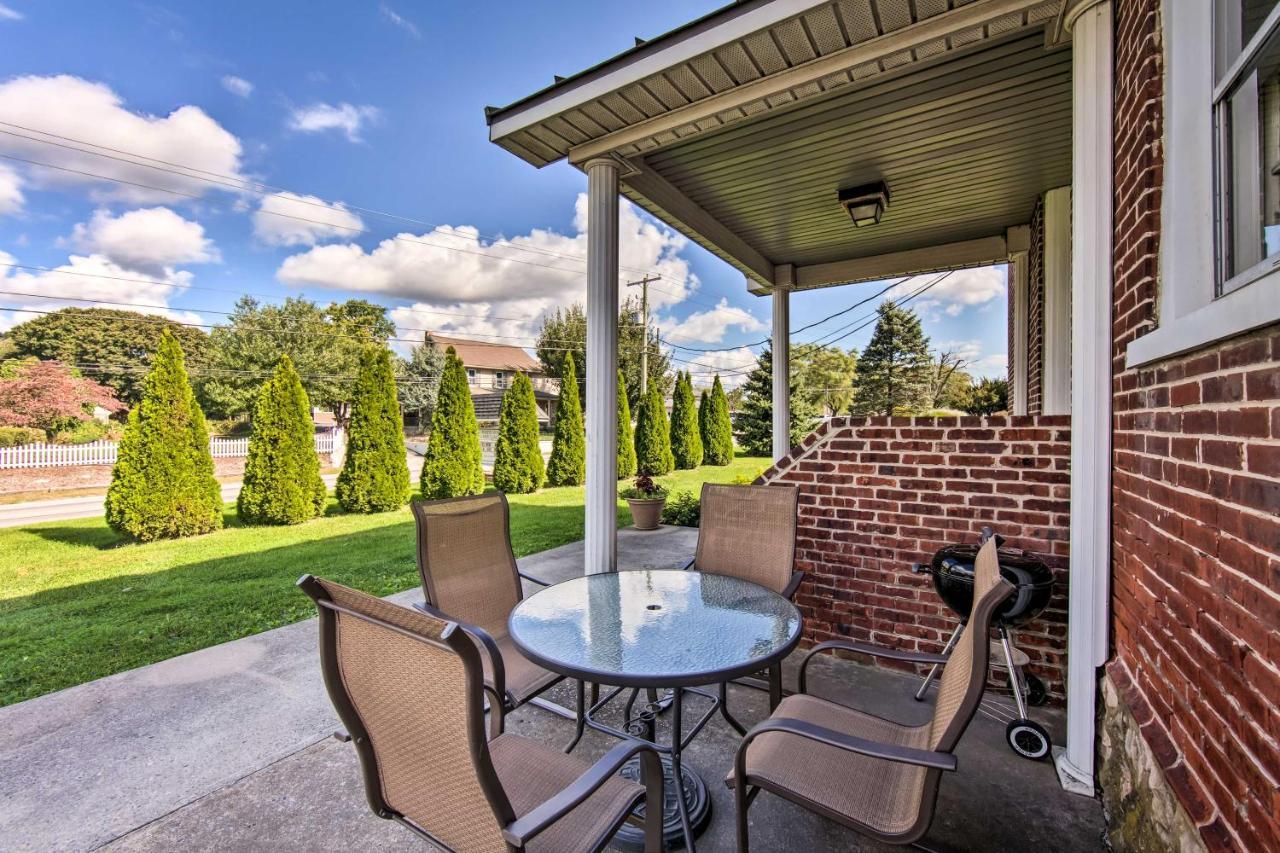 Dutch Country Schoolhouse Haven With Grill! Apartment Gap Exterior photo